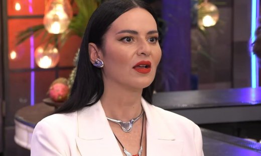 «Είσαι η πιο κυριλέ εξηντάρα»: Έξαλλη η Ζενεβιέβ Μαζαρί με το «κοπλιμέντο» του στο First Dates