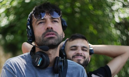 Η Γη της Ελιάς: Πρόσωπο έκπληξη εισβάλλει στη σειρά και το ανακοίνωσε ο Ανδρέας Γεωργίου