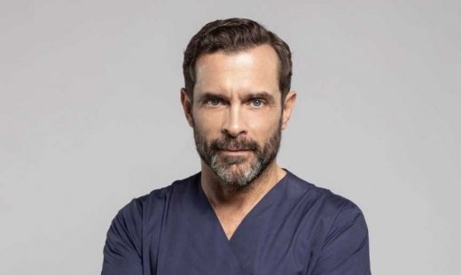 Κωνσταντίνος Μαρκουλάκης: Ξανά στο «τιμόνι» της παρουσίασης σε εκπομπή με ιατρικό περιεχόμενο