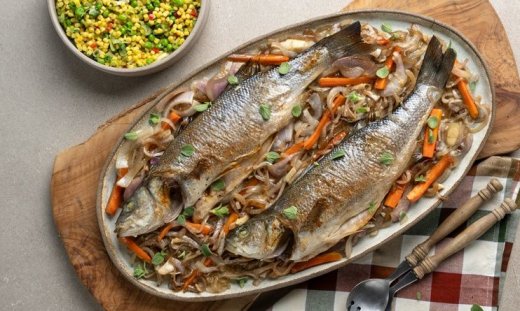 Λαβράκι με λαχανικά και κουσκούς από τον Άκη Πετρετζίκη