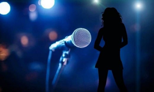 «3 φορές ενώ τραγουδούσα σε τραπέζι γάμου, μου έχει τύχει να πεθάνει άνθρωπος»