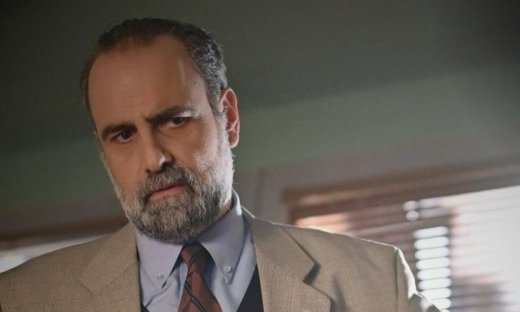 Άγιος έρωτας: Το σκοτεινό παρελθόν του Παύλου – Γιατί κρύβει την οικογένειά του;