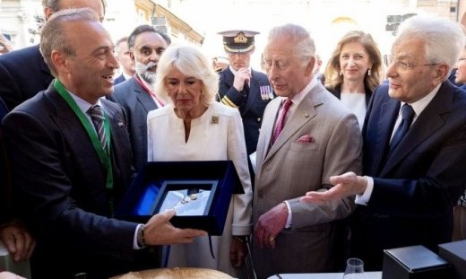 Πώς ο βασιλιάς Κάρολος & η βασίλισσα Καμίλα εκτόξευσαν τον τουρισμό στη Ραβέννα