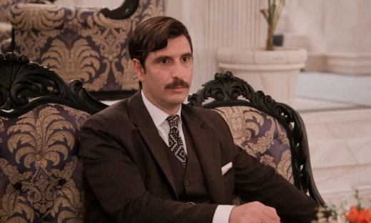 Grand Hotel - Ο Ρήγας έχει εξοργίσει τους τηλεθεατές: «Θέλω να σπάσω την τηλεόραση από τα νεύρα μου»