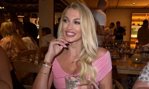 Η Σπυροπούλου ποζάρει χωρίς ίχνος μακιγιάζ για πρώτη φορά και μοιράζεται στα social τη φωτό