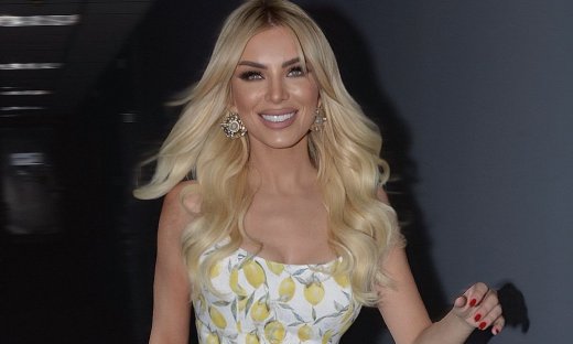 Καινούργιου: Το on air μήνυμα- Κατερίνα μου,μη δίνεις τέτοιες ιδέες σε νέα κορίτσια & ξεμυαλίζονται