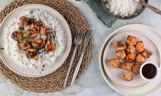 Σολομός με σιρόπι σφενδάμου στο air fryer από τον Άκη Πετρετζίκη