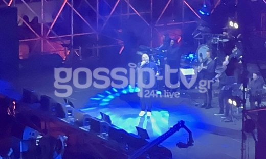 «Νύχτα ξελογιάστρα»: Σείστηκε το Καλλιμάρμαρο με τον ύμνο του Καρρά-Η ερμηνεία του Στέλιου Διονυσίου