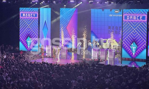 MAD VMA 2025: Λεπτό προς λεπτό όσα συνέβησαν επί σκηνής - Η φαντασμαγορική έναρξη και οι νικητές