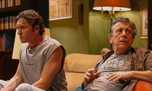 Οι «Άγριοι» του Γιώργου Παλούμπη εισβάλλουν και πάλι στη σκηνή του θεάτρου Τζένη Καρέζη