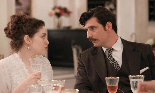 Grand Hotel: Εκτός ελέγχου ο Ρήγας - Φυλακίζει και χτυπά την Αλίκη