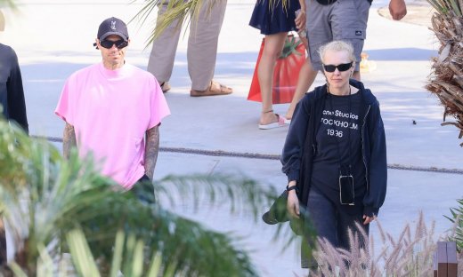 Τάμτα - Πάρης Κασιδόκωστας: Μίνι απόδραση στη Μύκονο με χαλαρή διάθεση και casual look