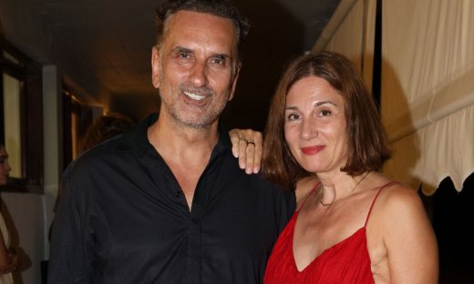 Νίκος Ψαρράς - Έλενα Καρακούλη: Επέτειος γάμου για το ζευγάρι - Οι αδημοσίευτες φώτο από τον γάμο