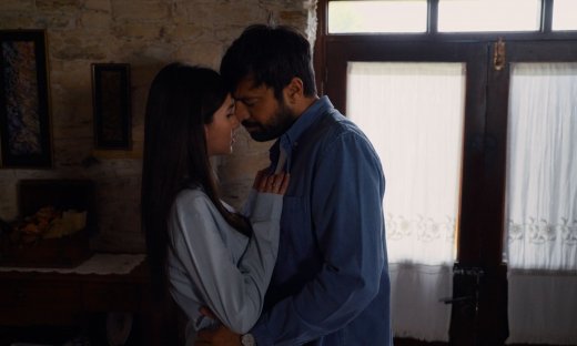 Η γη της ελιάς: Σκάει σκάνδαλο στη Μάνη- Ο Μιλτιάδης πιάνει στα πράσα Βασιλική και Στέφανο