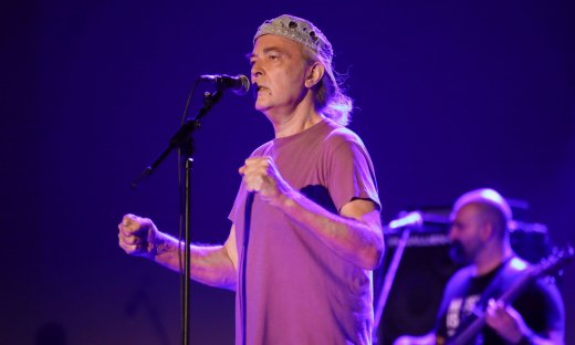 Ο Γιάννης Μηλιώκας γίνεται 75 και μιλάει στο gossip-tv: «Ήθελα στα γενέθλια, μόνος μου να τα πιώ»