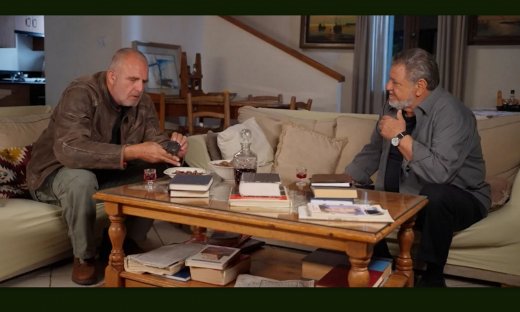 Η Γη της Ελιάς:  Λυκούργος πιέζει τον Στάθη να του πει την αλήθεια κι αυτός παραδέχεται ότι...