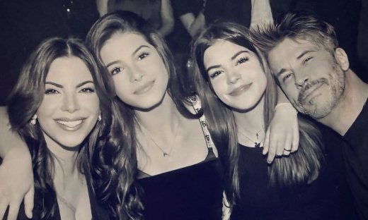 Βαρθακούρη: Ο ξέφρενος χορός με την κόρη της σε βραδινή έξοδο – Μαμά & κόρη μαγνήτισαν τα βλέμματα