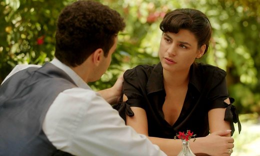 Άγιος Έρωτας: Ο πατήρ Νικόλαος «παγώνει» με αυτό που του ζητούν η Χλόη & ο Αργύρης