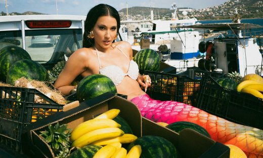 Η️ Evangelia μεταμορφώθηκε σε γοργόνα - Ο λόγος και backstage φωτογραφίες