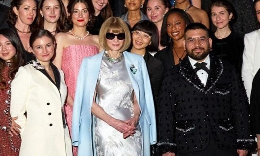 Η Anna Wintour αποχωρεί από τη Vogue μετά από 37 χρόνια πορείας