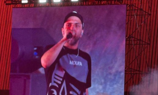 Πάνω από 60.000 κόσμος στη συναυλία του ΛΕΞ στο ΟΑΚΑ - Αποπνικτική η ατμόσφαιρα από τα καπνογόνα