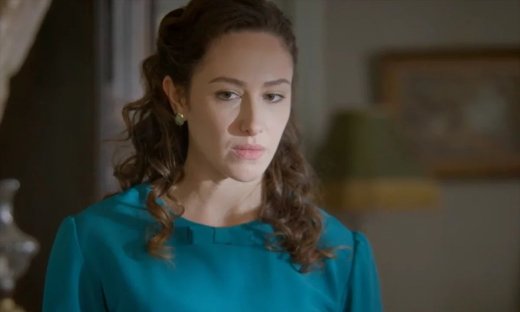 Άγιος έρωτας:  Η Σοφία δίνει το χαρτί της ψεύτικης εγκυμοσύνης στον Χάρη και εκείνος...