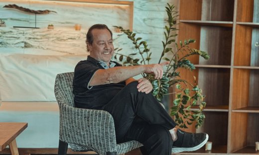 Γιάννης Πάριος - «Τα Θαλασσινά του Πάριου»: No.1 σε πωλήσεις ο δίσκος του καλοκαιριού