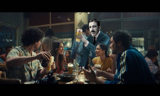 Από τους μεζέδες μέχρι τις αποφάσεις ζωής: Στο τραπέζι μας μπαίνουν όλα στη μέση