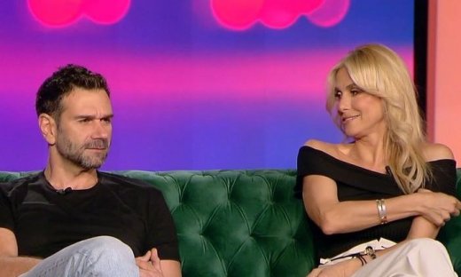 Τάσος Ιορδανίδης - Ζωή Κρονάκη: «Είμαστε δύο τηλεοπτικοί σύζυγοι που μιλάμε συνέχεια»