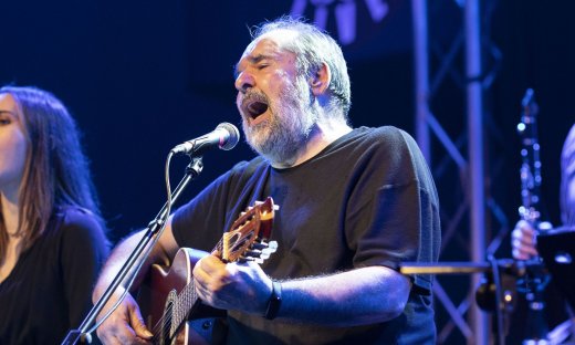 Η συγκλονιστική αποκάλυψη του τραγουδιστή Θέμη Ανδρεάδη για το τρομερό τροχαίο από το οποίο επέζησε