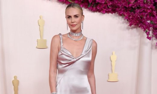 Σαρλίζ Θερόν: Η ζωή πίσω από τα «φώτα», η δολοφονία που τη στοίχειωσε και η καριέρα