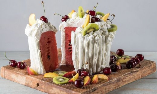 Φτιάξτε σε χρόνο dt τούρτα καρπούζι όπως ο Άκης Πετρετζίκης