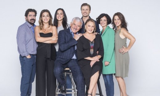 To σόι σου: Η συμπεριφορά της Αλίνας είναι λίγο περίεργη τελευταία