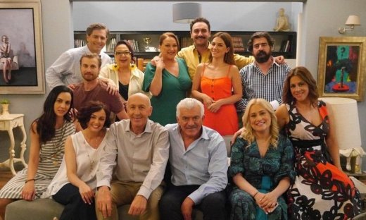 To σόι σου: Η Χαρούλα μπαίνει σε έναν αγώνα δρόμου πριν κατακτήσει και τον άντρα της