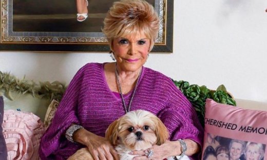 Κόνι Φράνσις: Πέθανε η θρυλική τραγουδίστρια σε ηλικία 87 ετών