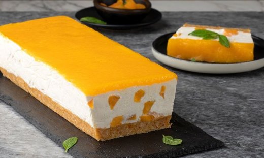 Γλυκό ψυγείου με ζελέ ροδάκινο από τον Άκη Πετρετζίκη