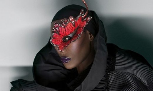 Grace Jones: Η ιέρεια της πρόκλησης και της ελευθερίας έρχεται στο Sani Festival στις 2 Αυγούστου
