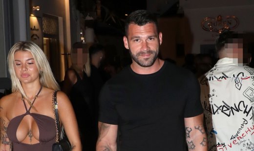 Τι τρέχει με τον Στάθη Σχίζα και την Cinderella; Οι κοινές βόλτες στη Μύκονο!