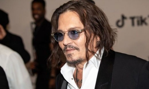 Προς πώληση αυτοπροσωπογραφία του Τζόνι Ντεπ