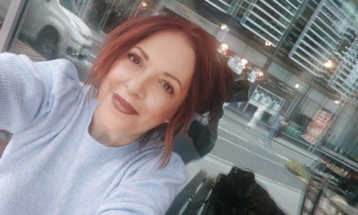 Ελένη Ράντου: «Πόσο έτρεμα παλιά τις μοναχικές διακοπές, είναι ο ορισμός της ευτυχίας»