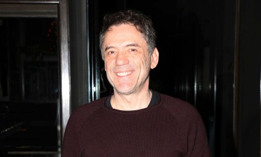 Θάνος Καλλίρης: Έγινε 63 – Η Eurovision, τα δύο του παιδιά και οι τρεις απώλειες που τον λύγισαν