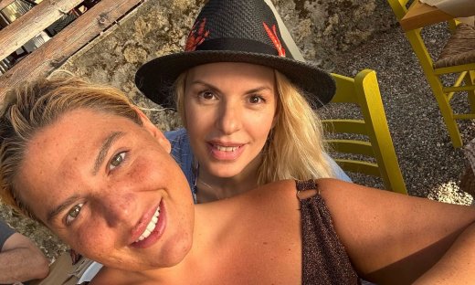 Αννίτα Πάνια: Η συνάντηση με την Δανάη Μπάρκα στην Καλαμάτα και το ταβερνάκι