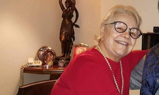 Περασμένες Μου Αγάπες: Η Μαίρη Λίντα ερμηνεύει ξανά το τραγούδι-σύμβολο μέσα από το γηροκομείο