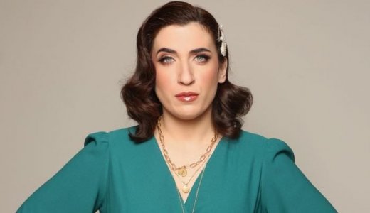 Δανάη Λουκάκη: «Είμαι πάρα πολύ τυχερή που μπορώ και βιοπορίζομαι από αυτό που μου αρέσει πάρα πολύ»