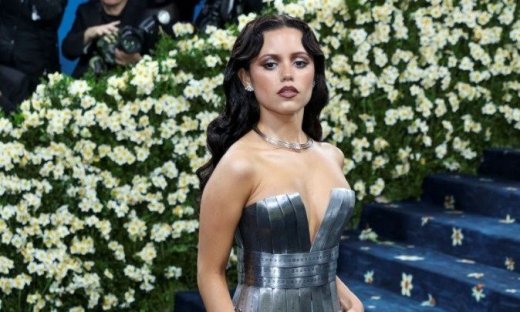 Netflix: Παγκόσμια πρεμιέρα της δεύτερης σεζόν της σειράς «Wednesday» στο Λονδίνο