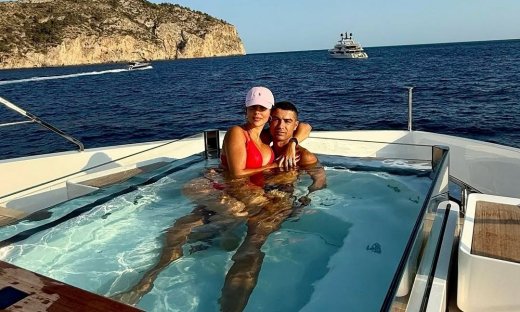 Ρονάλντο – Ροντρίγκεζ: Απόλαυσαν διακοπές στην Ελλάδα με θαλαμηγό 7 εκατ. ευρώ – Οι πρώτες φωτό!
