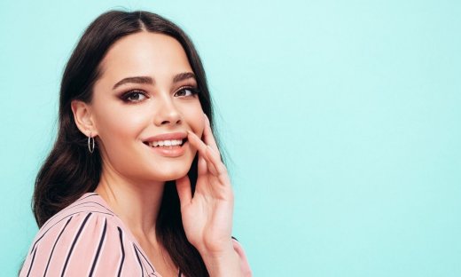 Μακιγιάζ ματιών σε 5 λεπτά: Φρύδια, eyeliner και lip balm για το απόλυτο καθημερινό look