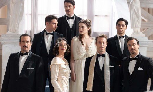 Φονική έκρηξη στο Grand Hotel -  Η λαμπερή γιορτή μετατρέπεται σε τραγωδία