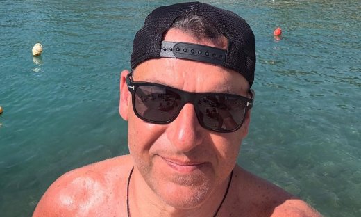 Λιάγκας: Οι... απρόσμενοι επισκέπτες στο σπίτι του στην Τήνο - «Καλώς τα κορίτσια»