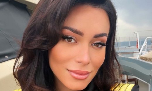 Μαριάνθη Κάσδαγλη - Survivor: Πλοίαρχος σε ιδιωτική θαλαμηγό που είχε προσεγγίσει στη Μύκονο